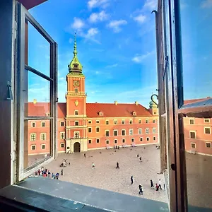 https://old-town-best-view-wifi-300-mb-s-huge-screen-netflix.warsawhotelspoland.com
